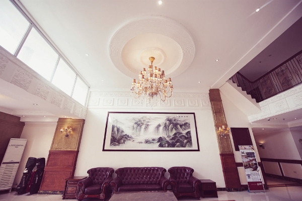 Clark Renaissance Hotel (Santol)